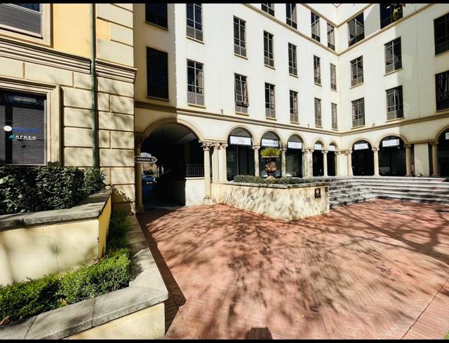 201M² OFFICE TO LET IN FOURWAYS